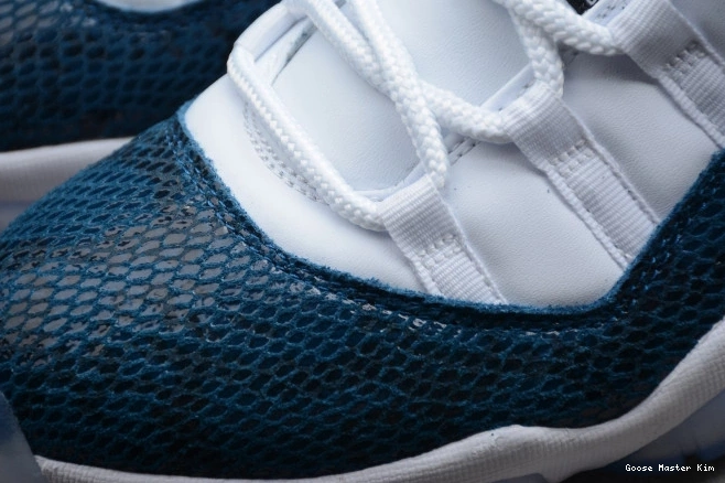 Snakeskin Navy Blue 11 Air Low Jordan CD6846-102 0728